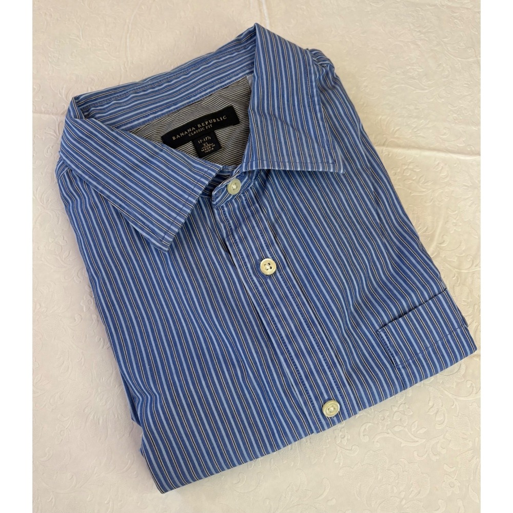 Banana Republic‎ Button Up classic fit Men's Extra Large (17-17 1/2) Blue Stripe